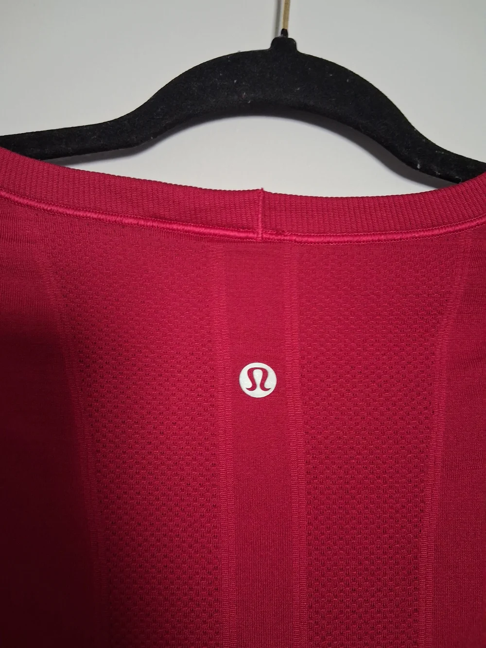 Lululemon Women’s Long-Sleeve Seamless Crew Top - Pink Red❤️🩷
